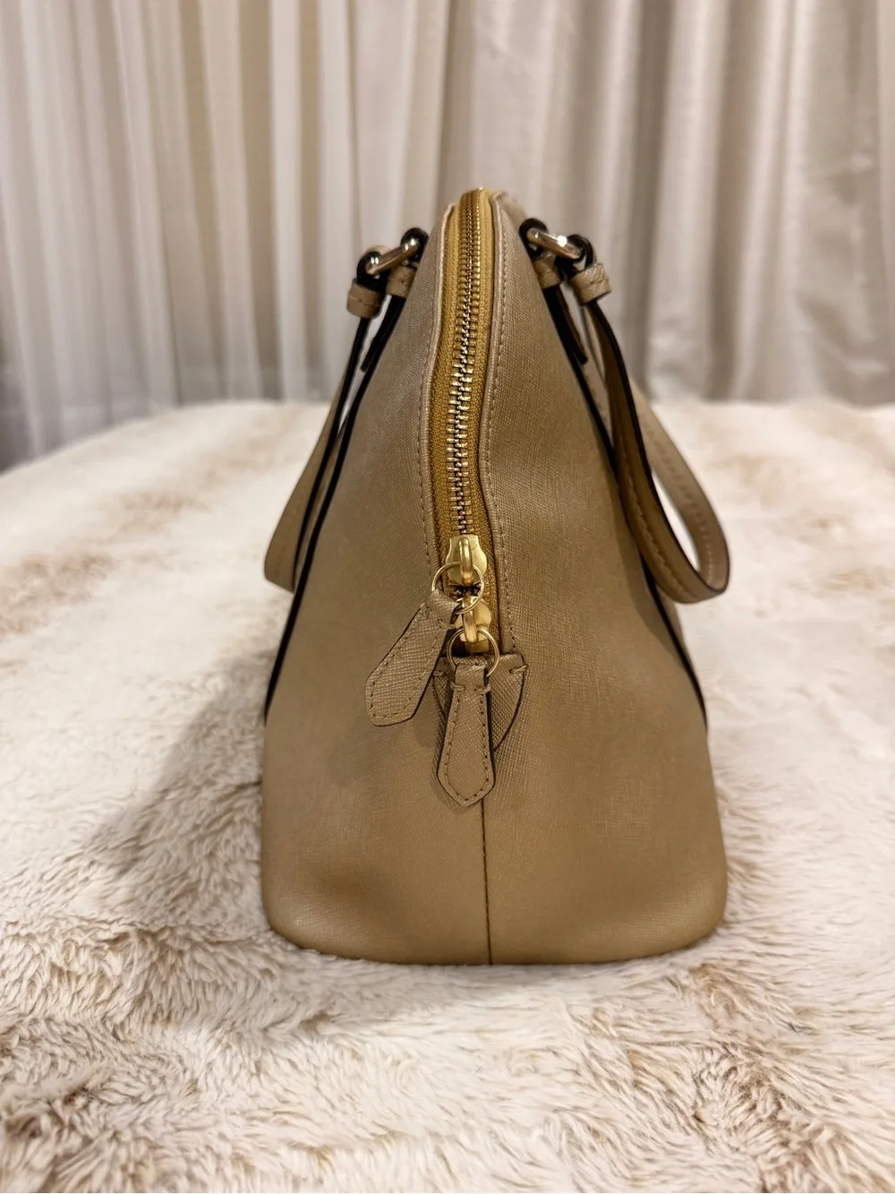 Coach beautiful structured